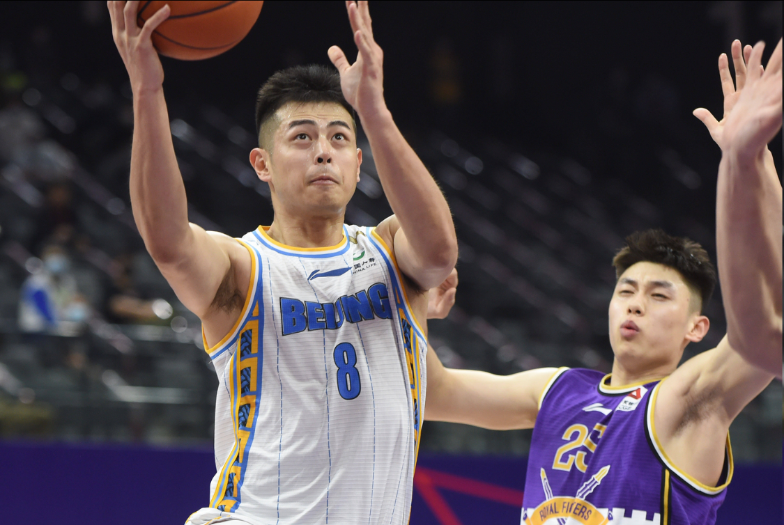 方硕:希望赵睿为球队付出更多力量,球迷:你少上点比啥都强