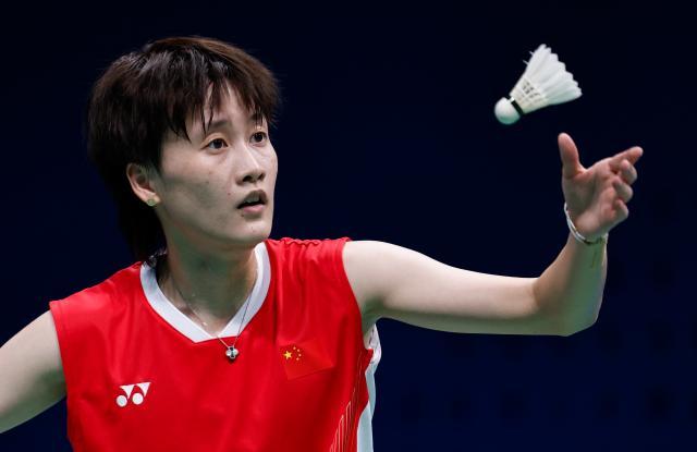 NBA直播-石宇奇陈雨菲赢昔日顶流之争 国羽男双三对进四强