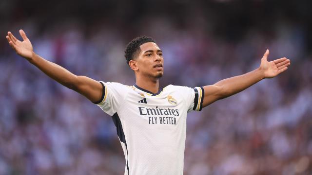 2023国际足坛十大榜样：别黑C罗了，请给他赞美！