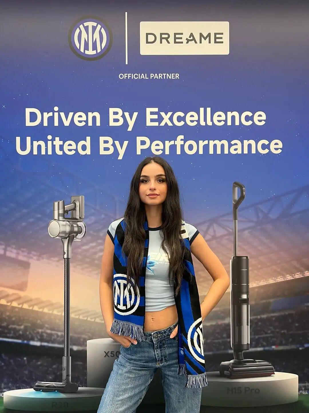 斗球直播-性感丨意甲场边有道风景线