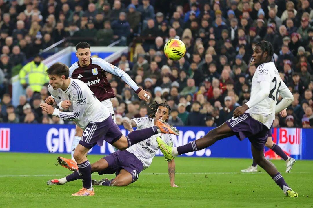 美女主播-维拉“寒王”，已进化成英超新型前腰代表