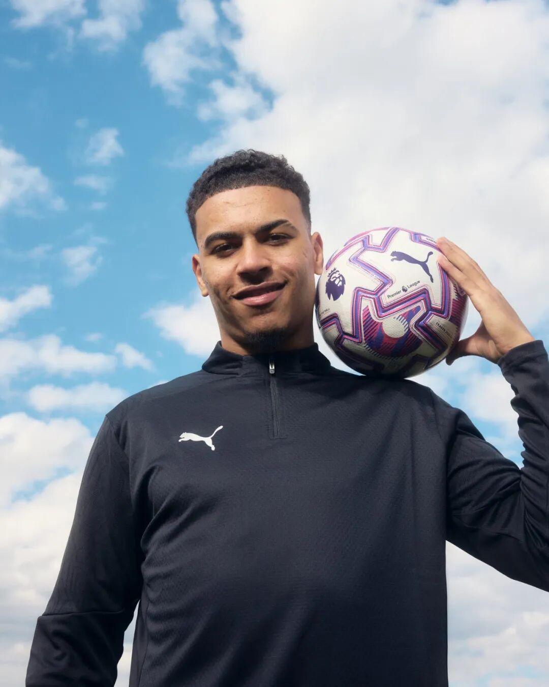 美女主播-维拉“寒王”，已进化成英超新型前腰代表